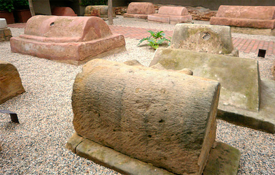 entierro-en-tagulae-tumba-en-caja-tanatoriesparreguera-blog-funeraria-esparreguera-arete-funeraio-romano.jpg