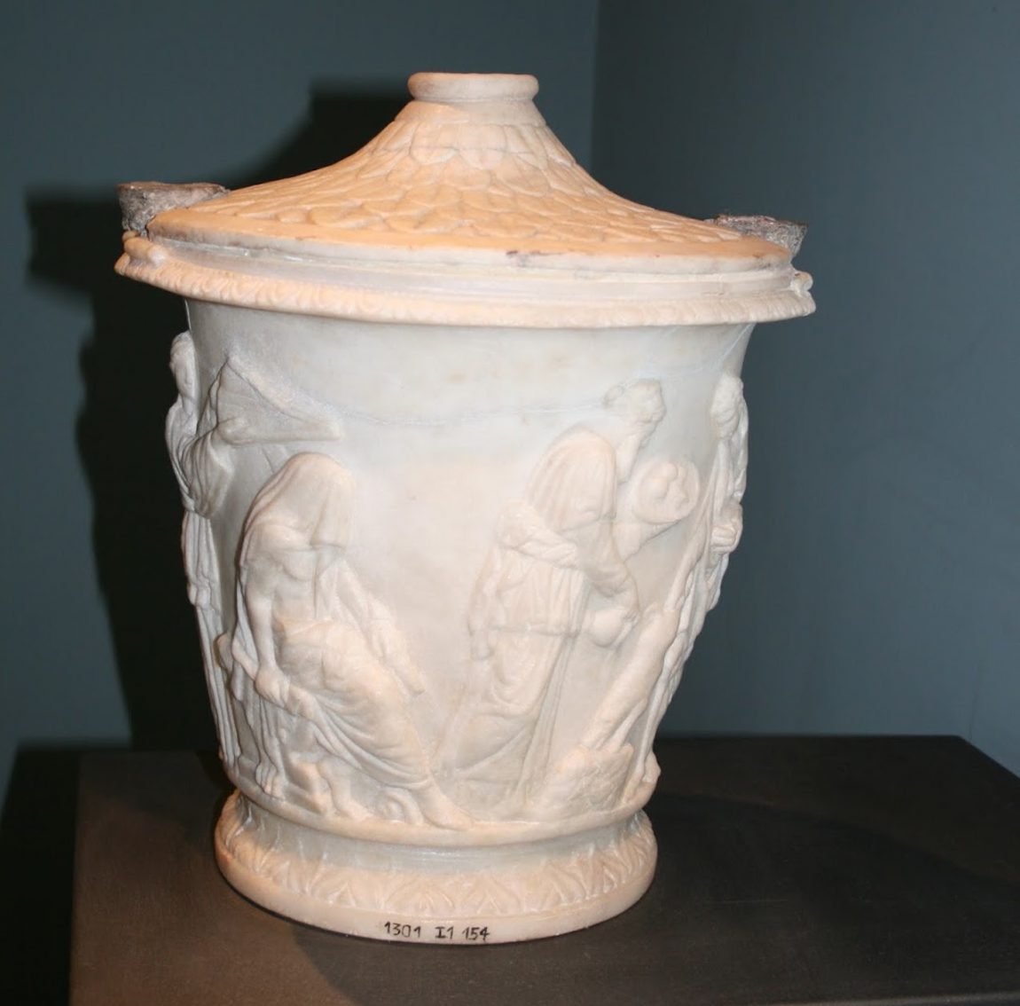 urna-funeraria-antigua-roma-arte-funerario-antigua-roma-tanatoriesparreguera-blog-funeraria-esparreguera-1.jpg